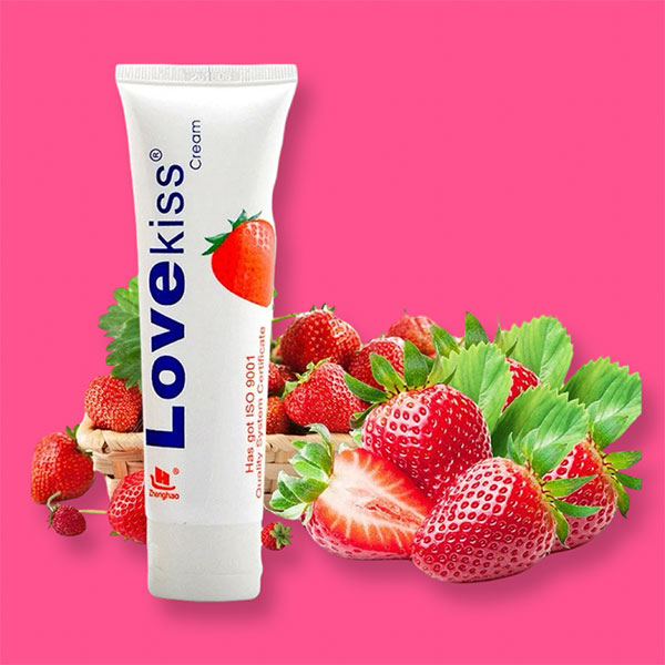 Gel bôi trơn hương dâu Love Kiss Strawberry 100ml